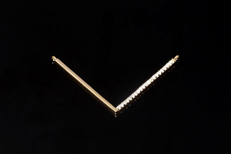 [도매] H082-금도금 심플 큐빅 V (20 개)