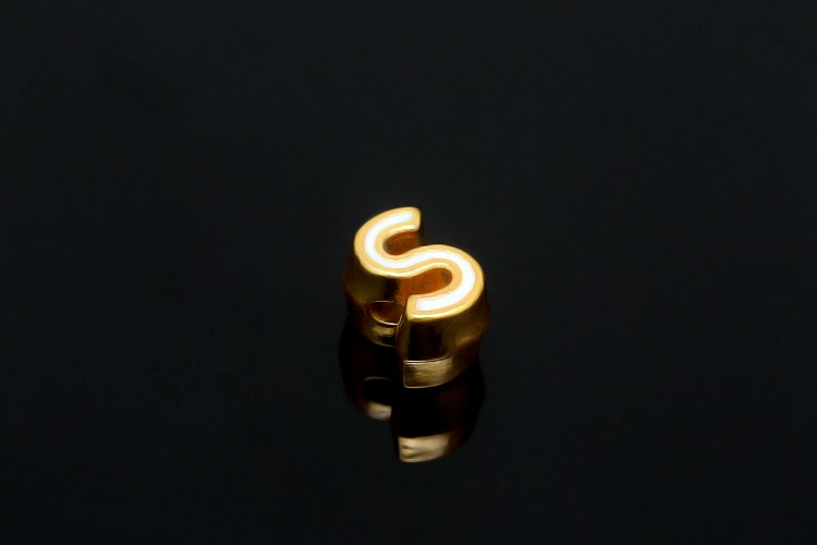 EM003-금도금 화이트 에나멜 알파벳 S (1개)