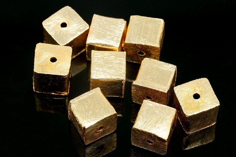 [도매] ID011-금도금 8*8mm 큐브 비즈 (1줄)