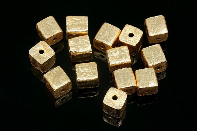 [도매] ID010-금도금 6*6mm 큐브 비즈 (1줄)